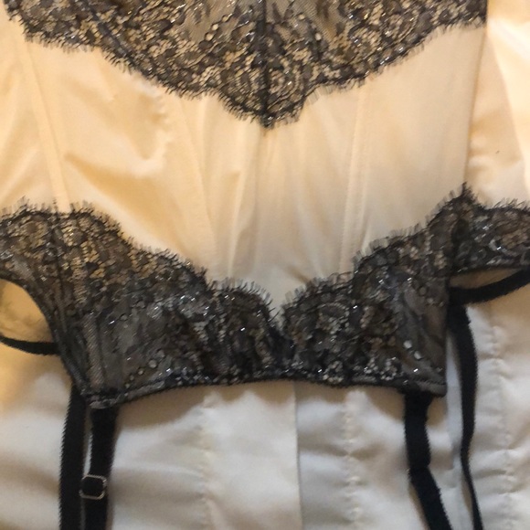 Victoria’s Secret Angel Corset - VERY SEXY!! - Picture 3 of 4